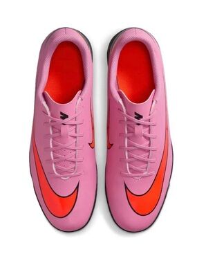 Nike Kids Brand New size 6 unisex Mercurial Soccer Turf Shoes